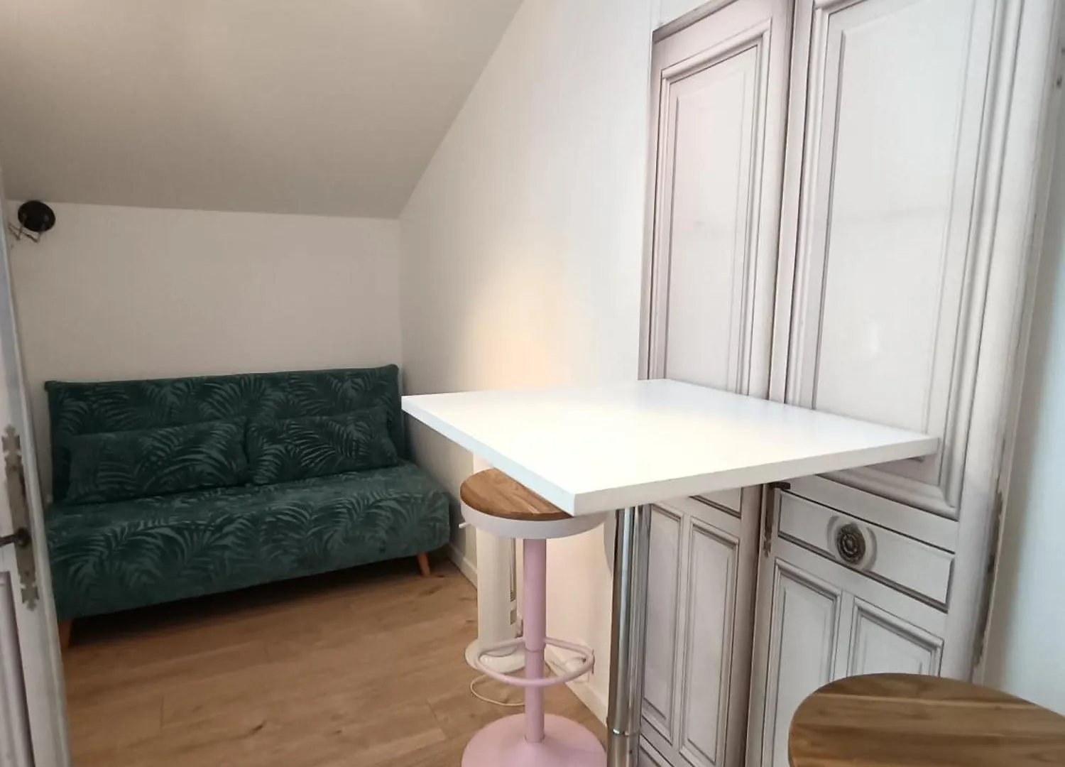 Chambre 'La Foret Enchantee' Villeurbanne France